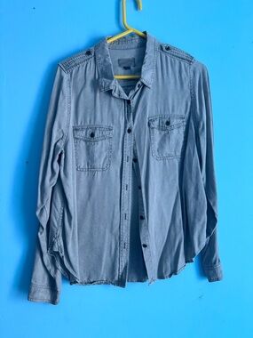 Universal Thread Light Blue Collared Button-Front Shirt